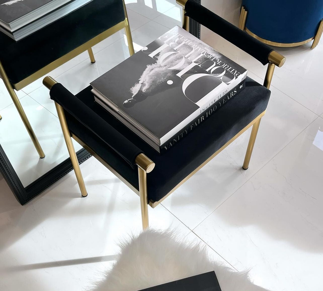 Interior Ave - Cuba Velvet Vanity Stool - Black – Nice N Cheap Variety Store Interior Ave - Cuba Velvet Vanity Stool - Black - Image 4